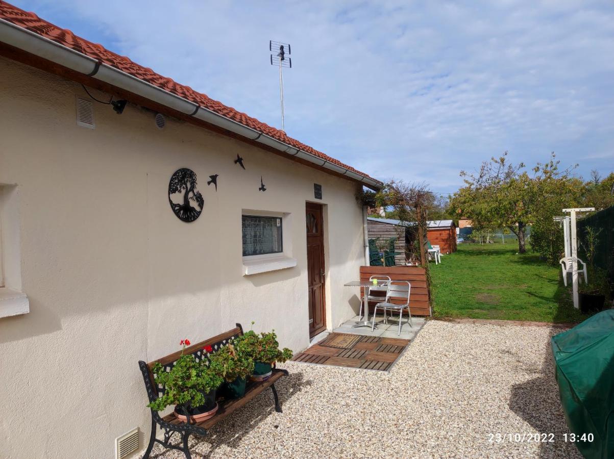 Tranquillite & Independance Au Coeur De La Sologne Guest House Lamotte-Beuvron Exterior foto